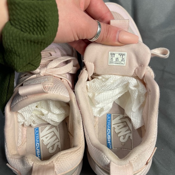 Light pink size 7 Vans - Picture 6 of 6